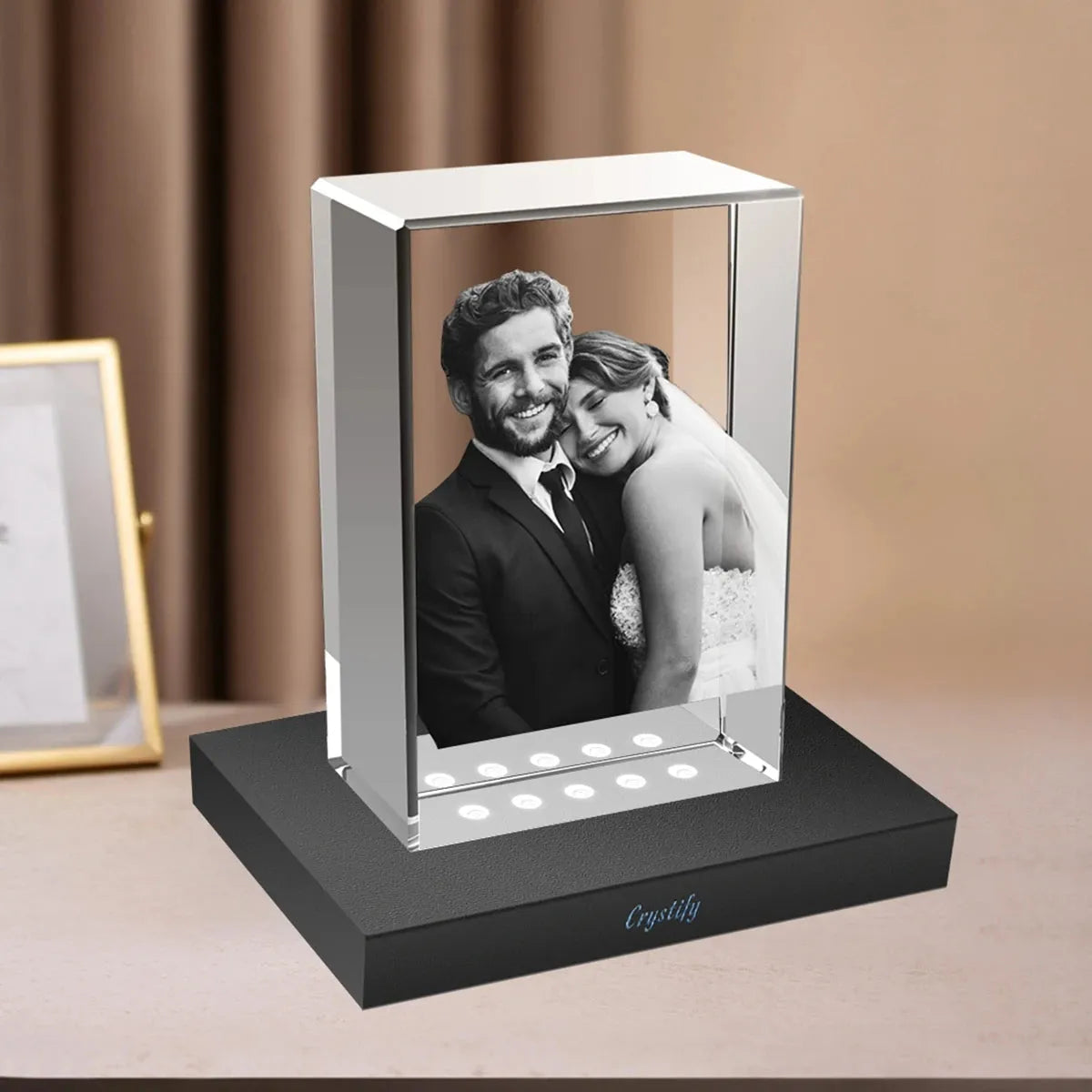 Crystify XXL-size 3D photo block for bold and impactful displays. Buy online with free delivery.